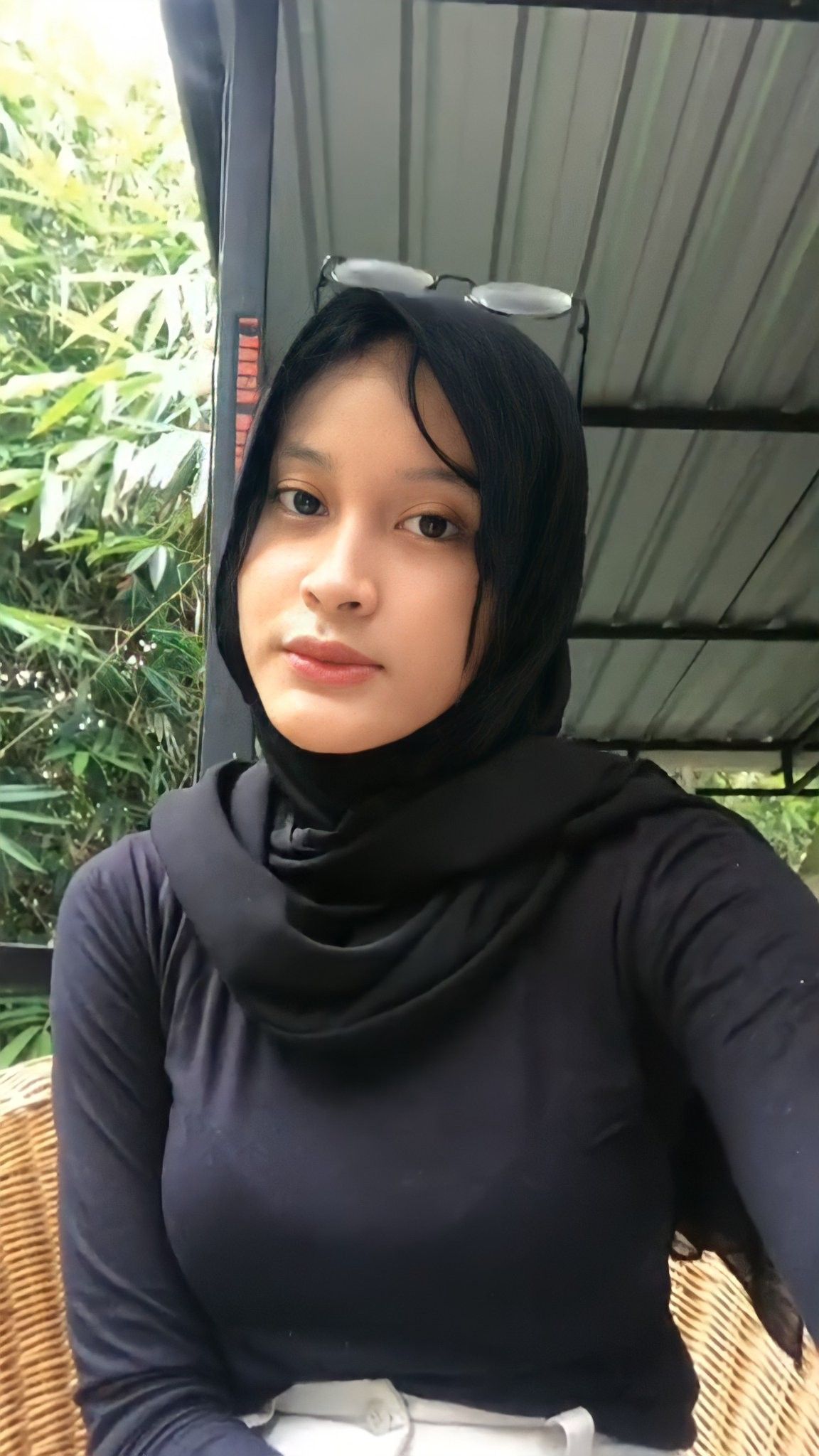 Viral!!!Cewek Hijab Hanya Memakai Bra Top Global Indonesia 2025