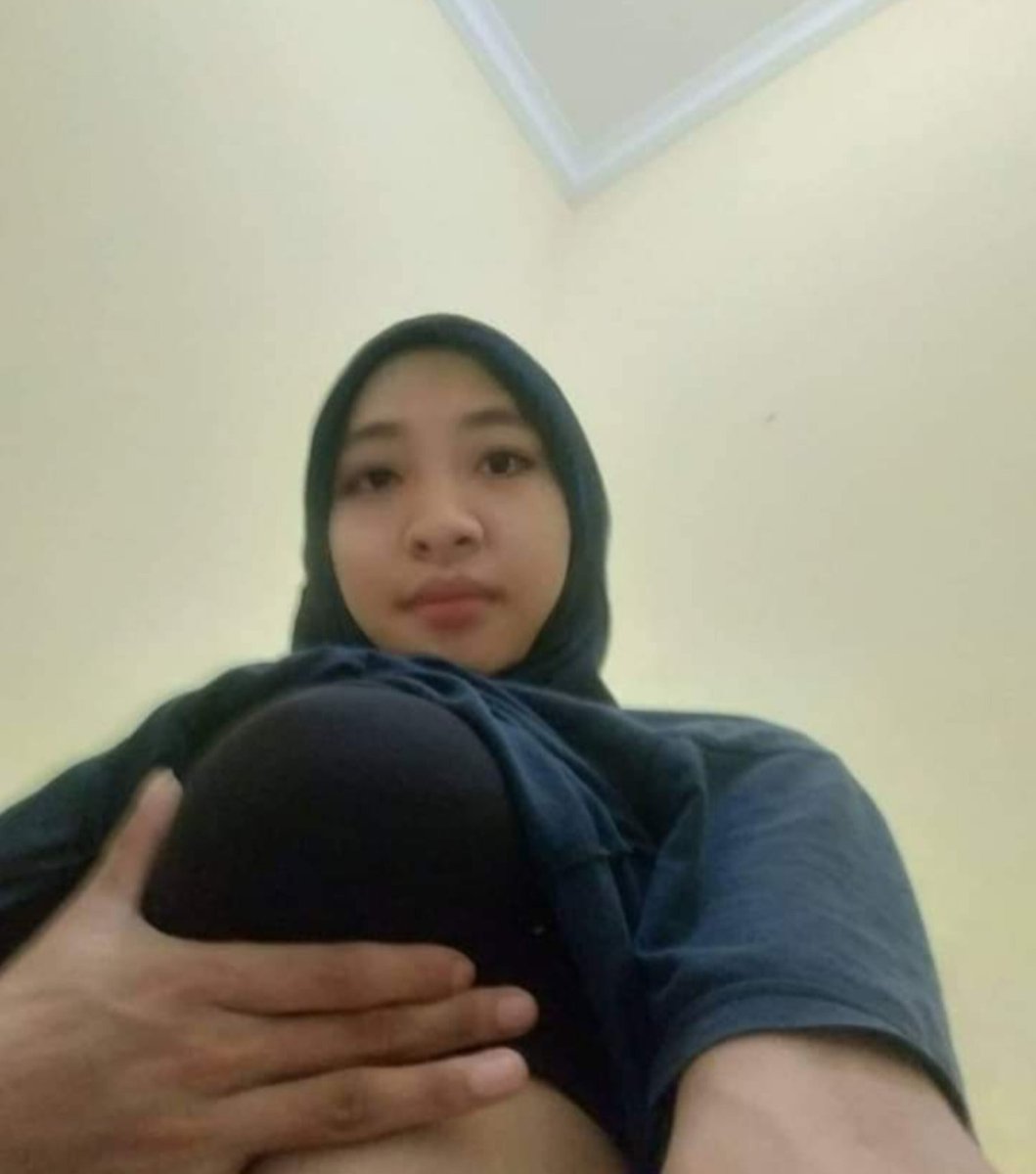 Indo Terbaru Hijab Indo ABG Ukhti Dini Oskaria 2026 Terbaru Pasrah Membelah Durian Pink Malam Minggu Top Trending Global New Generation Indonesia Official